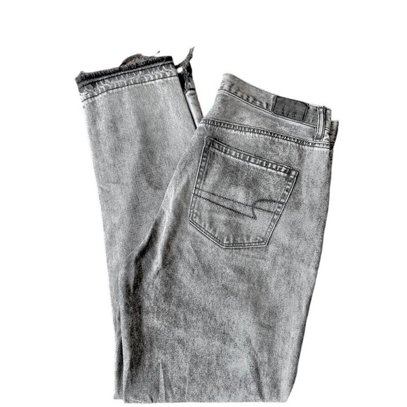 American Eagle Distressed Black Acid Wash Jeans Size 8 - Picture 3 of 3